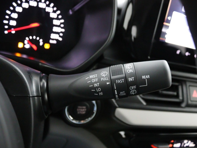 Suzuki Swift - 1.2 Comfort Smart Hybrid