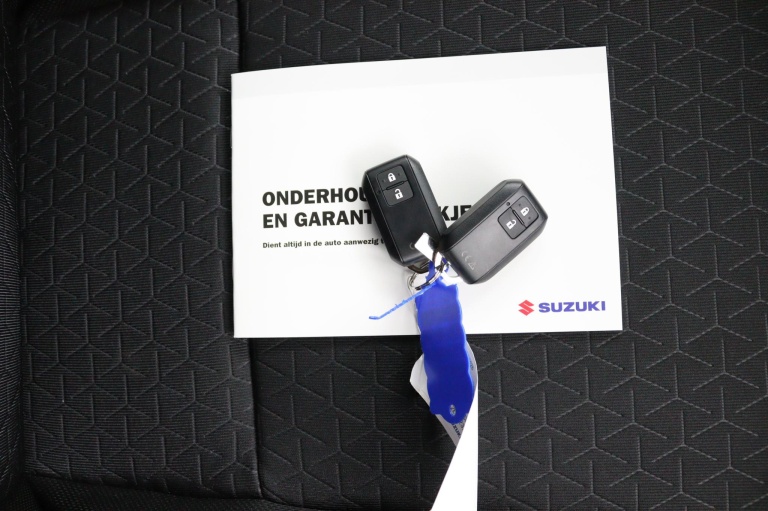 Suzuki Swift - 1.2 Comfort Smart Hybrid 24