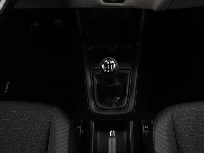 Suzuki Swift - 1.2 Comfort Smart Hybrid