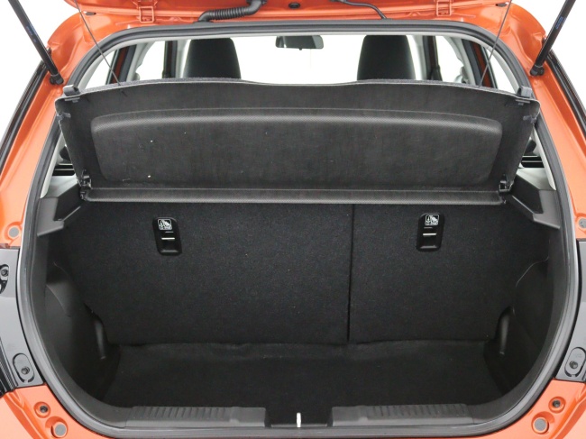 Suzuki Swift - 1.2 Comfort Smart Hybrid