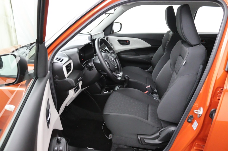 Suzuki Swift - 1.2 Comfort Smart Hybrid 9