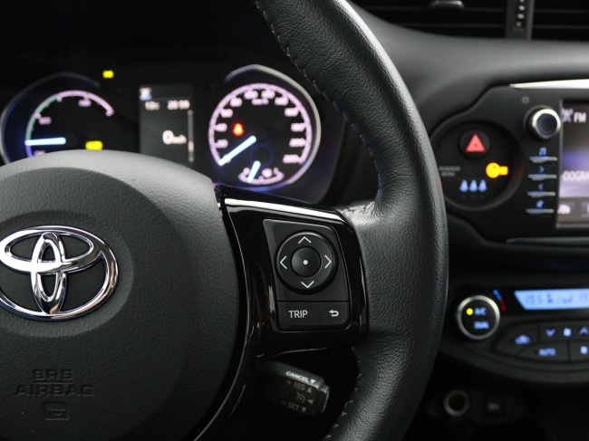 Toyota Yaris - 1.5 Hybrid Design Sport