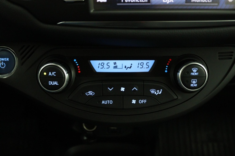 Toyota Yaris - 1.5 Hybrid Design Sport 7