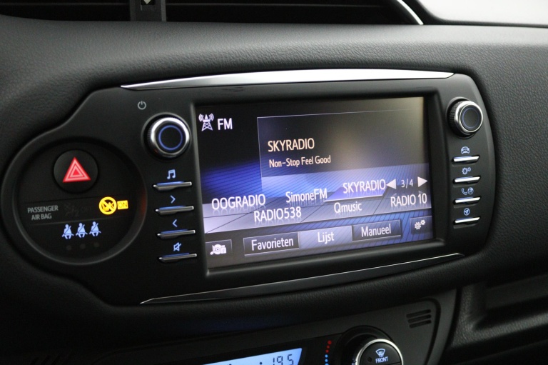 Toyota Yaris - 1.5 Hybrid Design Sport 8