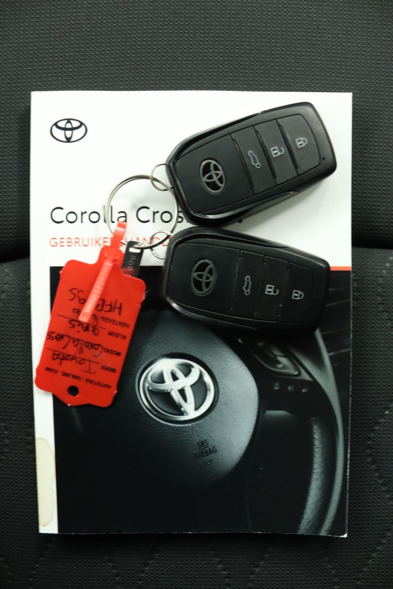 Toyota Corolla Cross - Hybrid 140 Style 11