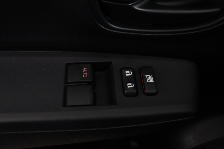 Toyota Yaris - 1.0 VVT-i Comfort 26