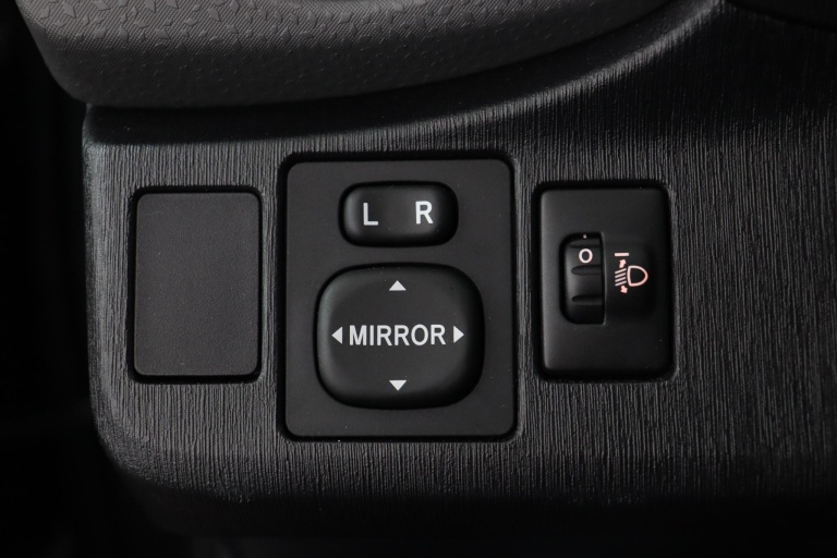 Toyota Yaris - 1.0 VVT-i Comfort 27