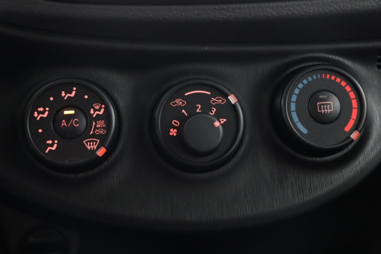 Toyota Yaris - 1.0 VVT-i Comfort 7