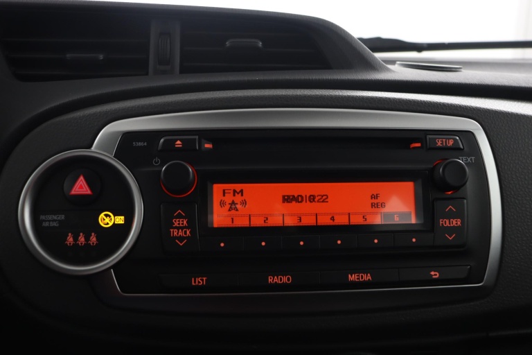 Toyota Yaris - 1.0 VVT-i Comfort 8