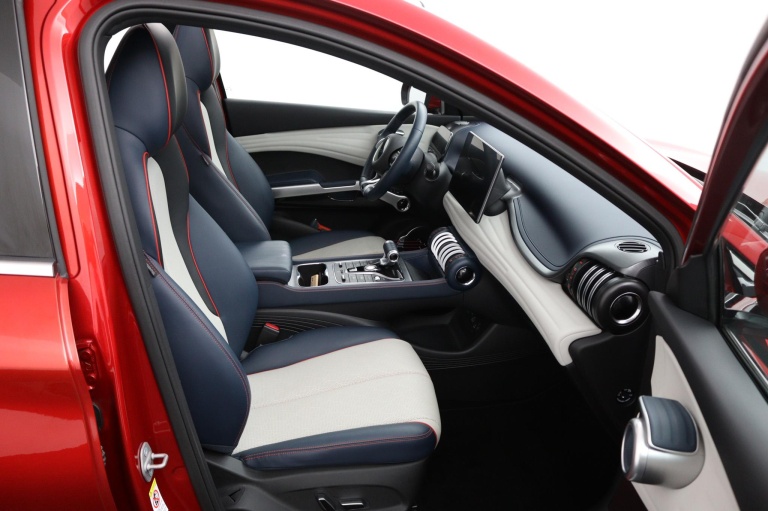 BYD ATTO 3 - Comfort 60 kWh 18