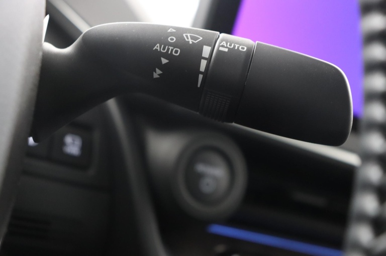 Toyota Prius - 2.0 Plug-in Executive 33