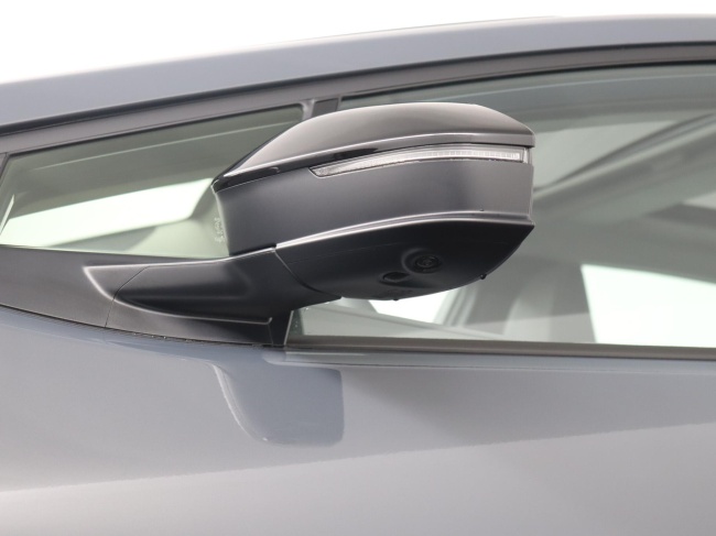 Toyota Prius - 2.0 Plug-in Executive