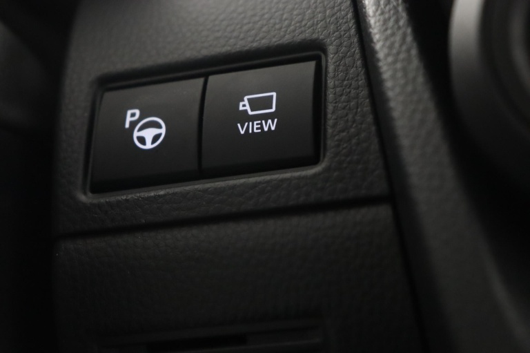 Toyota Prius - 2.0 Plug-in Executive 49