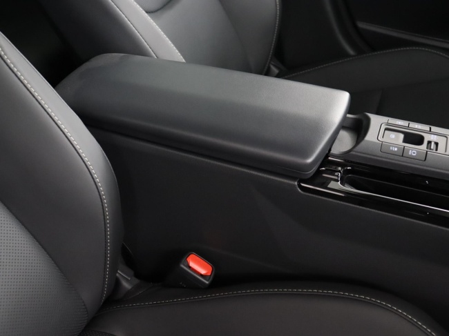 Toyota Prius - 2.0 Plug-in Executive