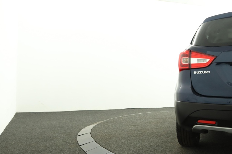 Suzuki S-Cross - 1.4 Boosterjet AllGrip Style Smart Hybrid 41
