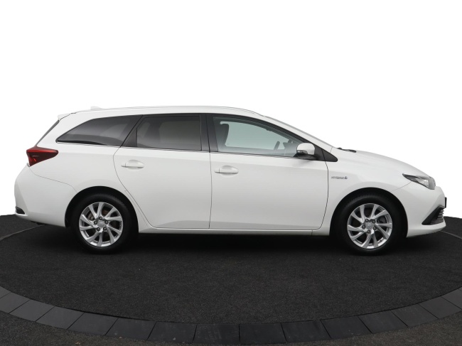 Toyota Auris - 1.8 Hybrid Dynamic Go