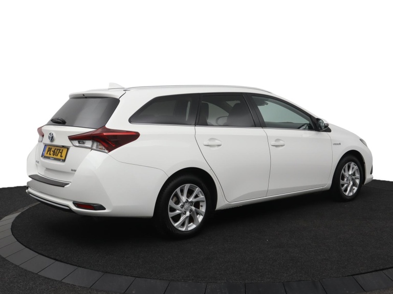 Toyota Auris - 1.8 Hybrid Dynamic Go 2