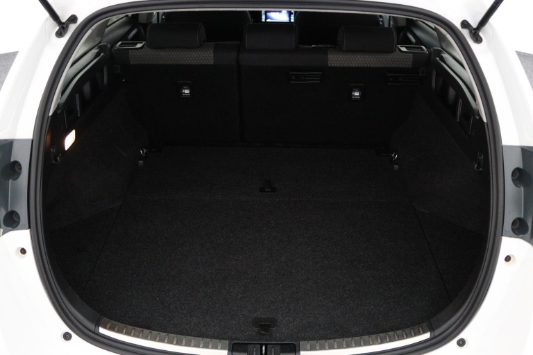 Toyota Auris - 1.8 Hybrid Dynamic Go 24