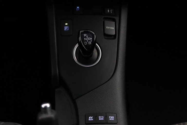 Toyota Auris - 1.8 Hybrid Dynamic Go 28
