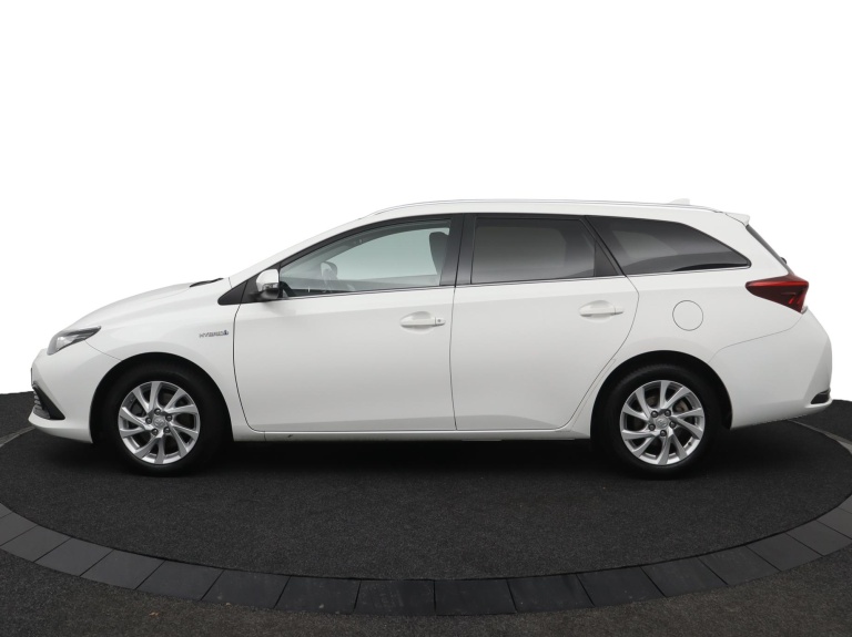 Toyota Auris - 1.8 Hybrid Dynamic Go 3