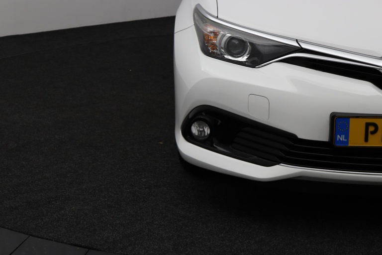 Toyota Auris - 1.8 Hybrid Dynamic Go 37