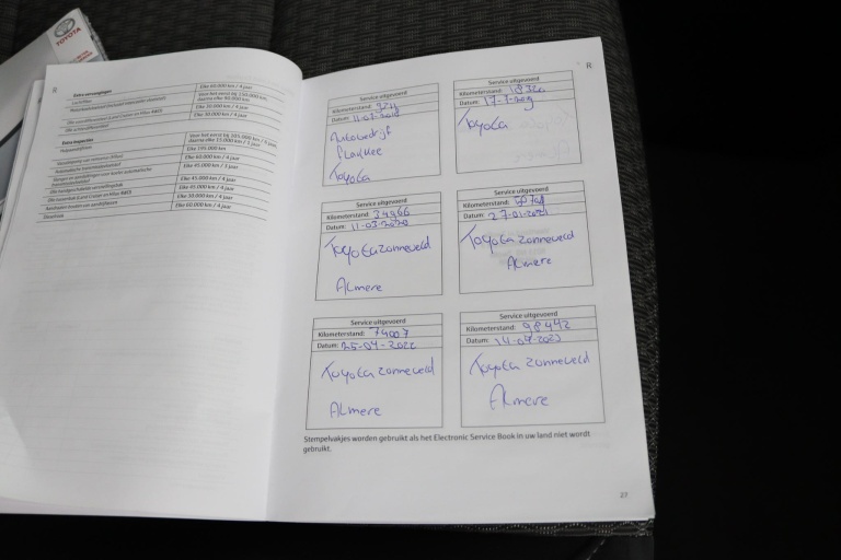 Toyota Auris - 1.8 Hybrid Dynamic Go 41