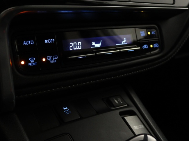 Toyota Auris - 1.8 Hybrid Dynamic Go