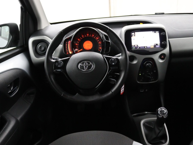 Toyota Aygo - 1.0 VVT-i x-nav
