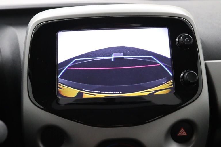 Toyota Aygo - 1.0 VVT-i x-nav 15