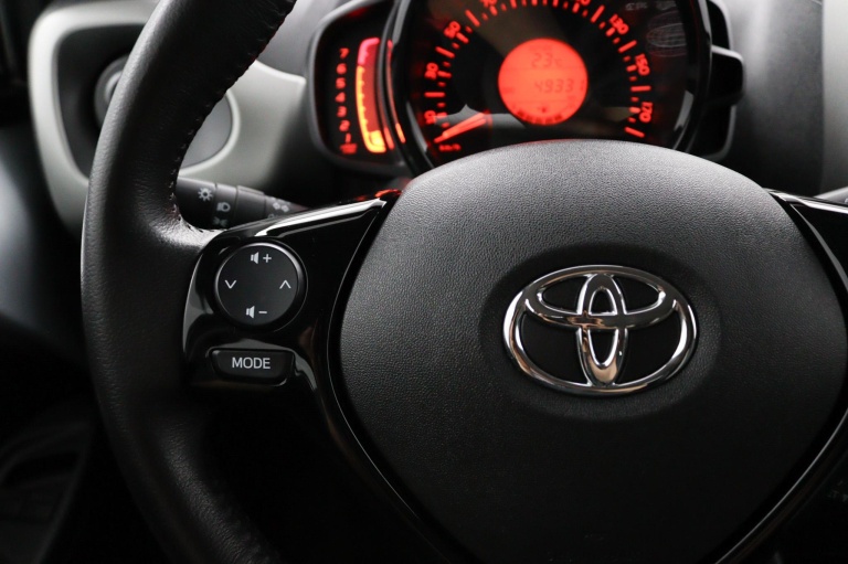 Toyota Aygo - 1.0 VVT-i x-nav 21