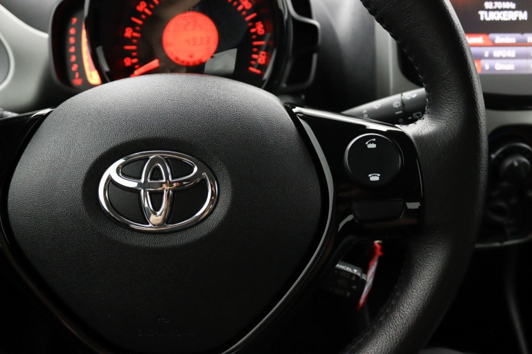 Toyota Aygo - 1.0 VVT-i x-nav 22