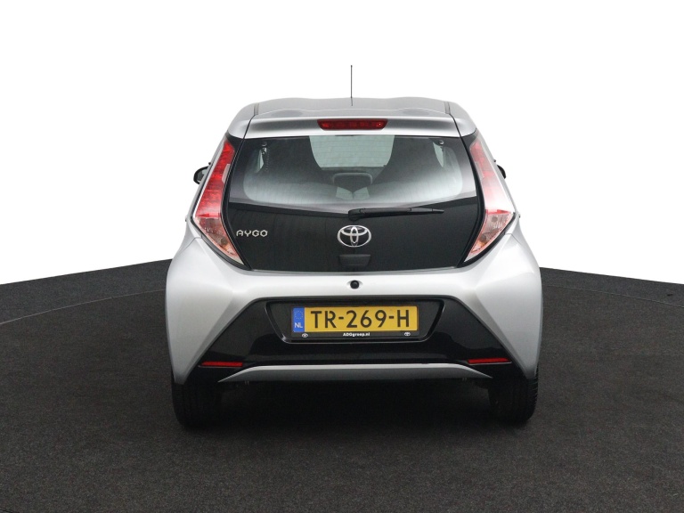 Toyota Aygo - 1.0 VVT-i x-nav 8