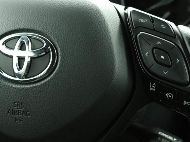 Toyota C-HR - 1.8 Hybrid Executive