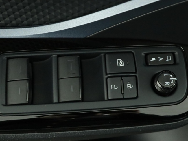 Toyota C-HR - 1.8 Hybrid Executive