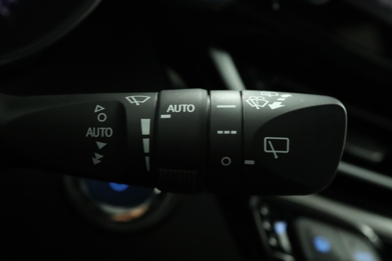 Toyota C-HR - 1.8 Hybrid Executive 31