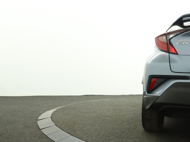 Toyota C-HR - 1.8 Hybrid Executive