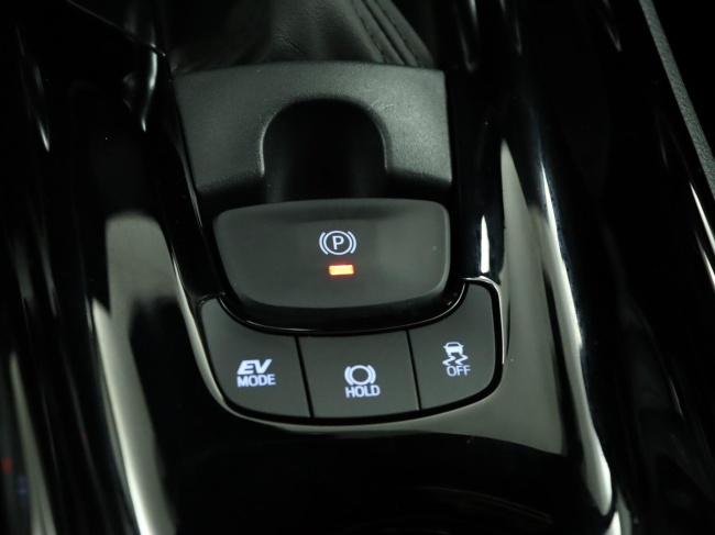 Toyota C-HR - 1.8 Hybrid Executive