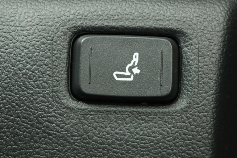 Toyota C-HR - 1.8 Hybrid Executive 67