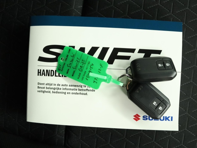 Suzuki Swift - 1.2 Comfort Smart Hybrid