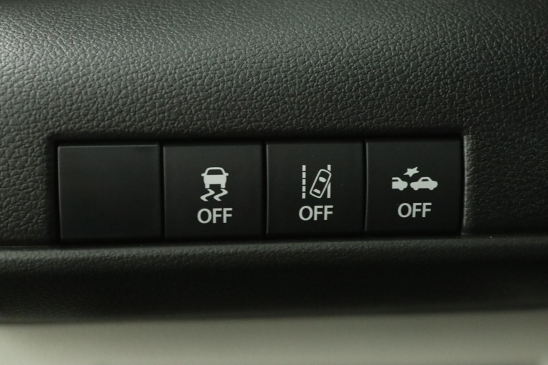 Suzuki Swift - 1.2 Comfort Smart Hybrid 30