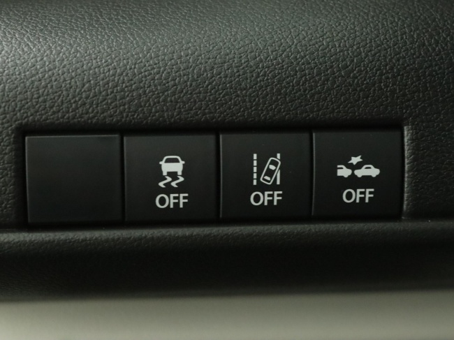 Suzuki Swift - 1.2 Comfort Smart Hybrid