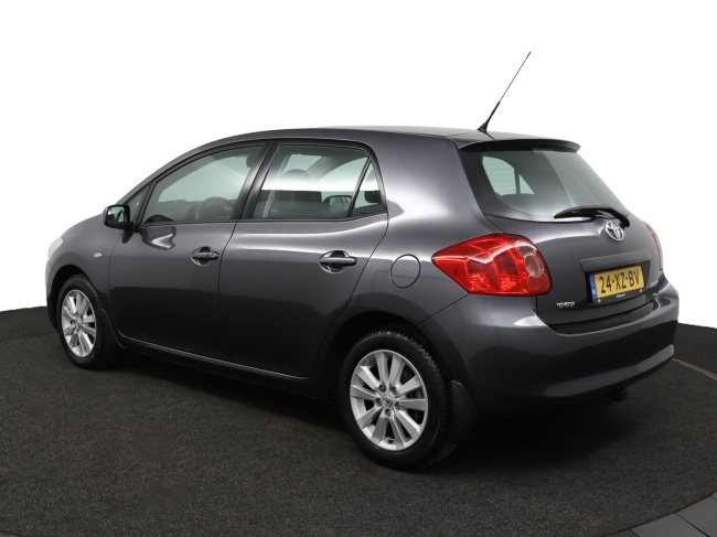 Toyota Auris - 1.6-16V Executive Business