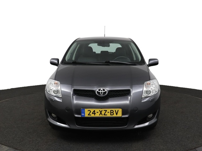 Toyota Auris - 1.6-16V Executive Business