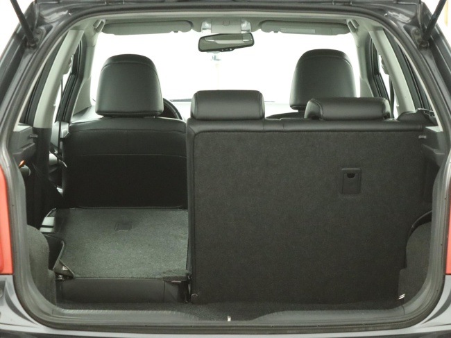 Toyota Auris - 1.6-16V Executive Business