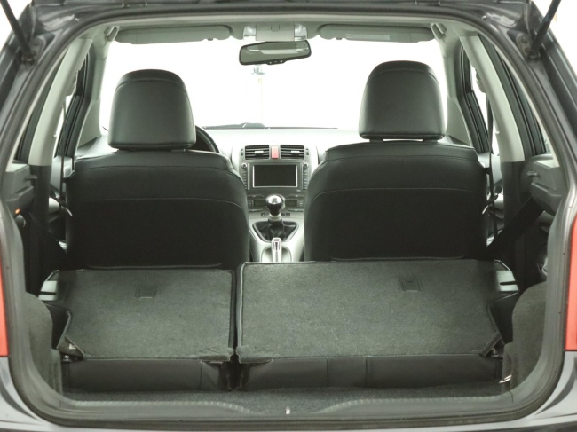 Toyota Auris - 1.6-16V Executive Business