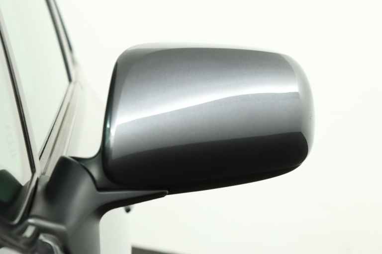 Toyota Auris - 1.6-16V Executive Business 35