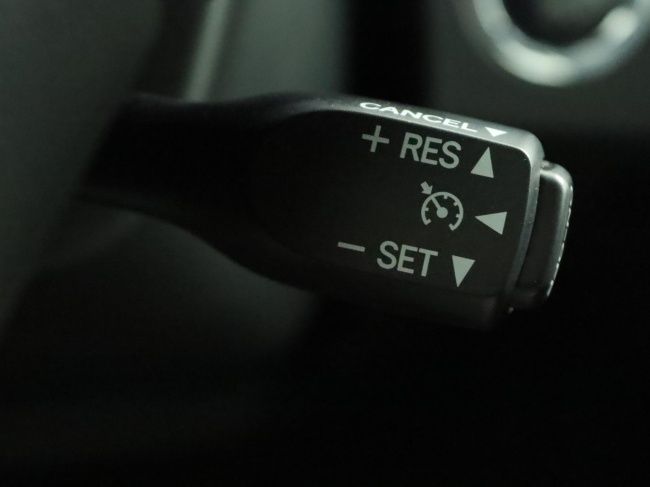 Toyota Auris - 1.6-16V Executive Business