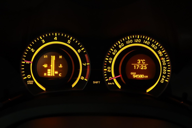 Toyota Auris - 1.6-16V Executive Business 47