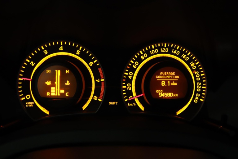 Toyota Auris - 1.6-16V Executive Business 50