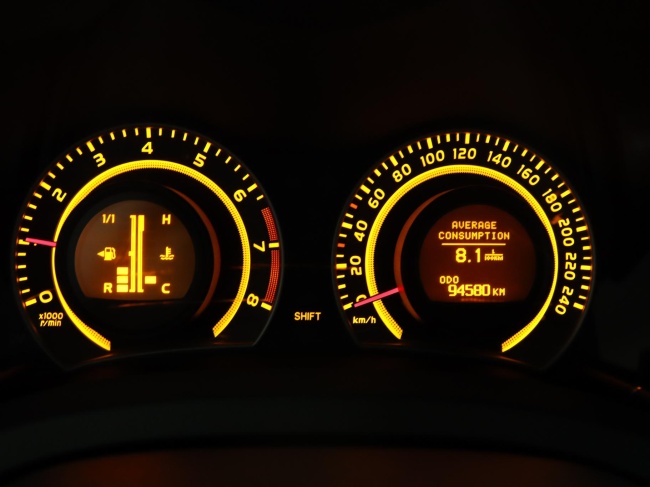 Toyota Auris - 1.6-16V Executive Business